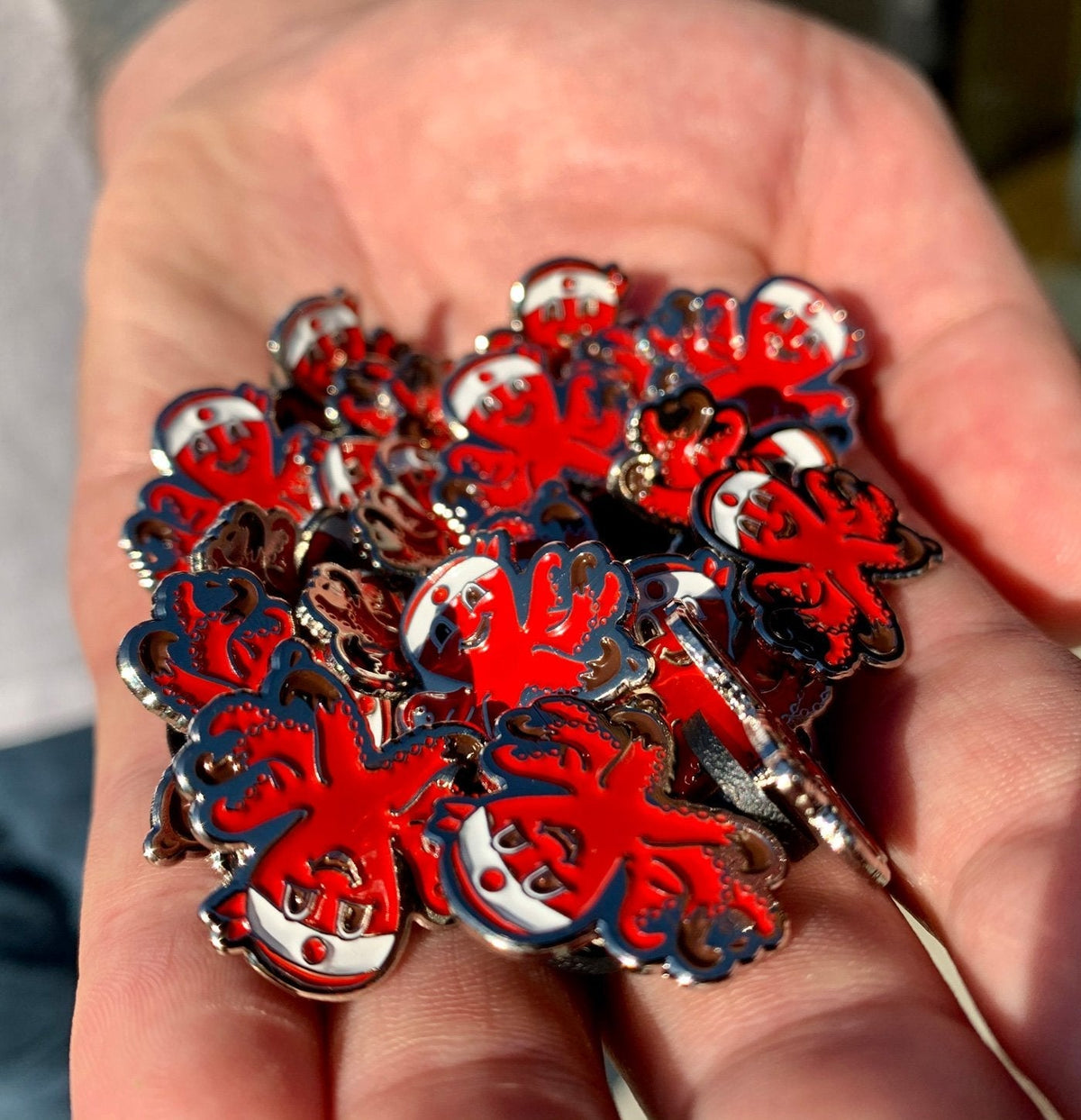 Red Octo Pin M9